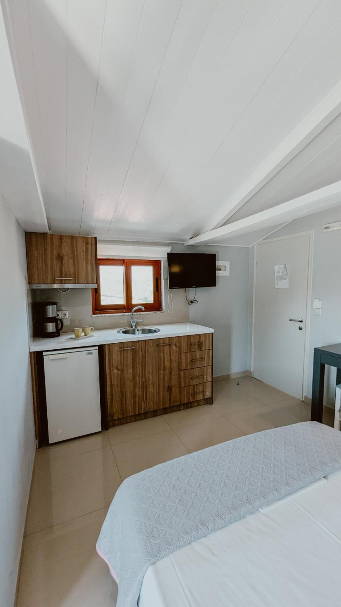 Ariadnes Holiday Accommodation Apidias Lakos Exterior photo